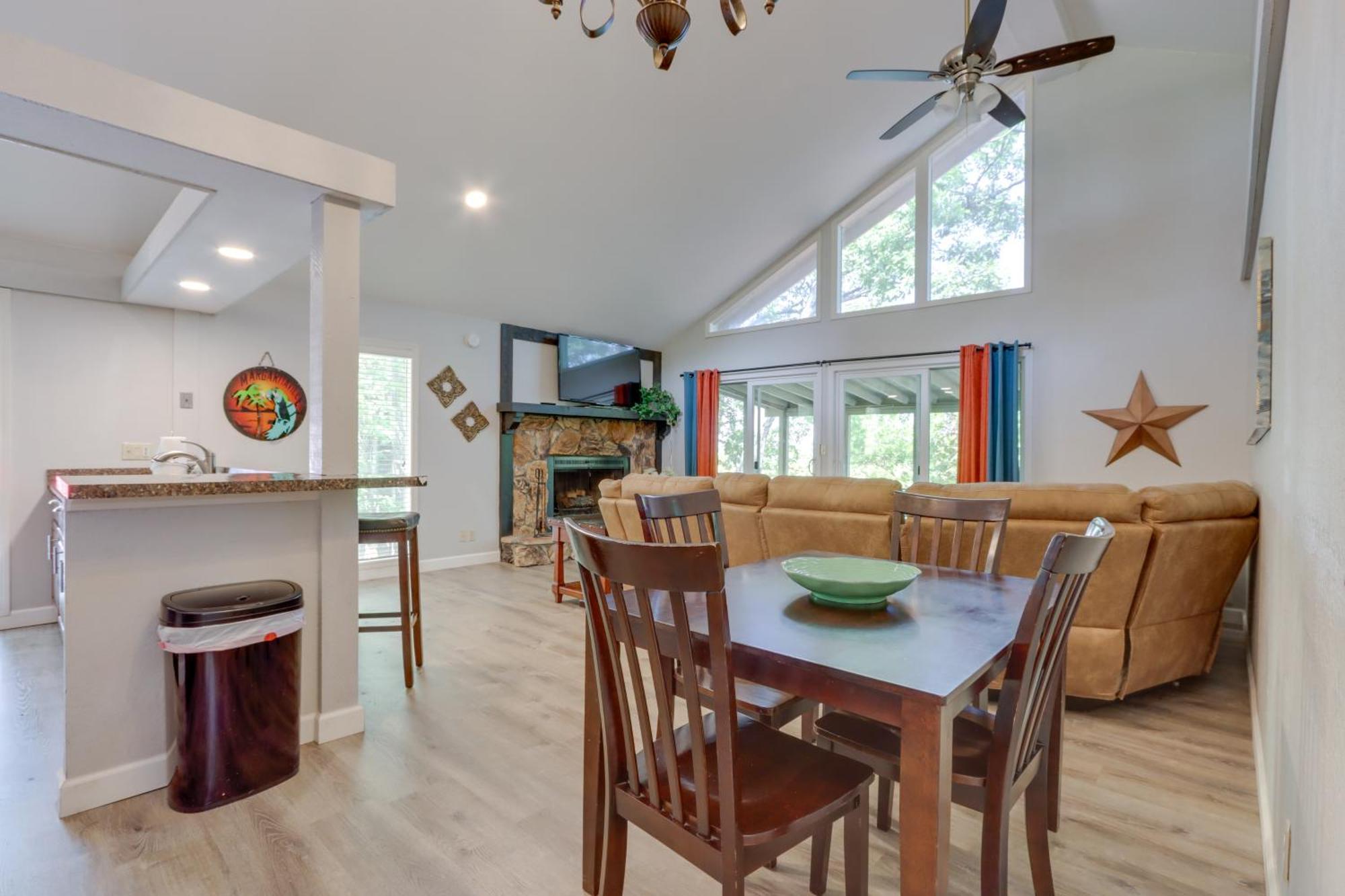 Hot Tub And Fire Pit Margaritaville Home! オーセージ・ビーチ エクステリア 写真