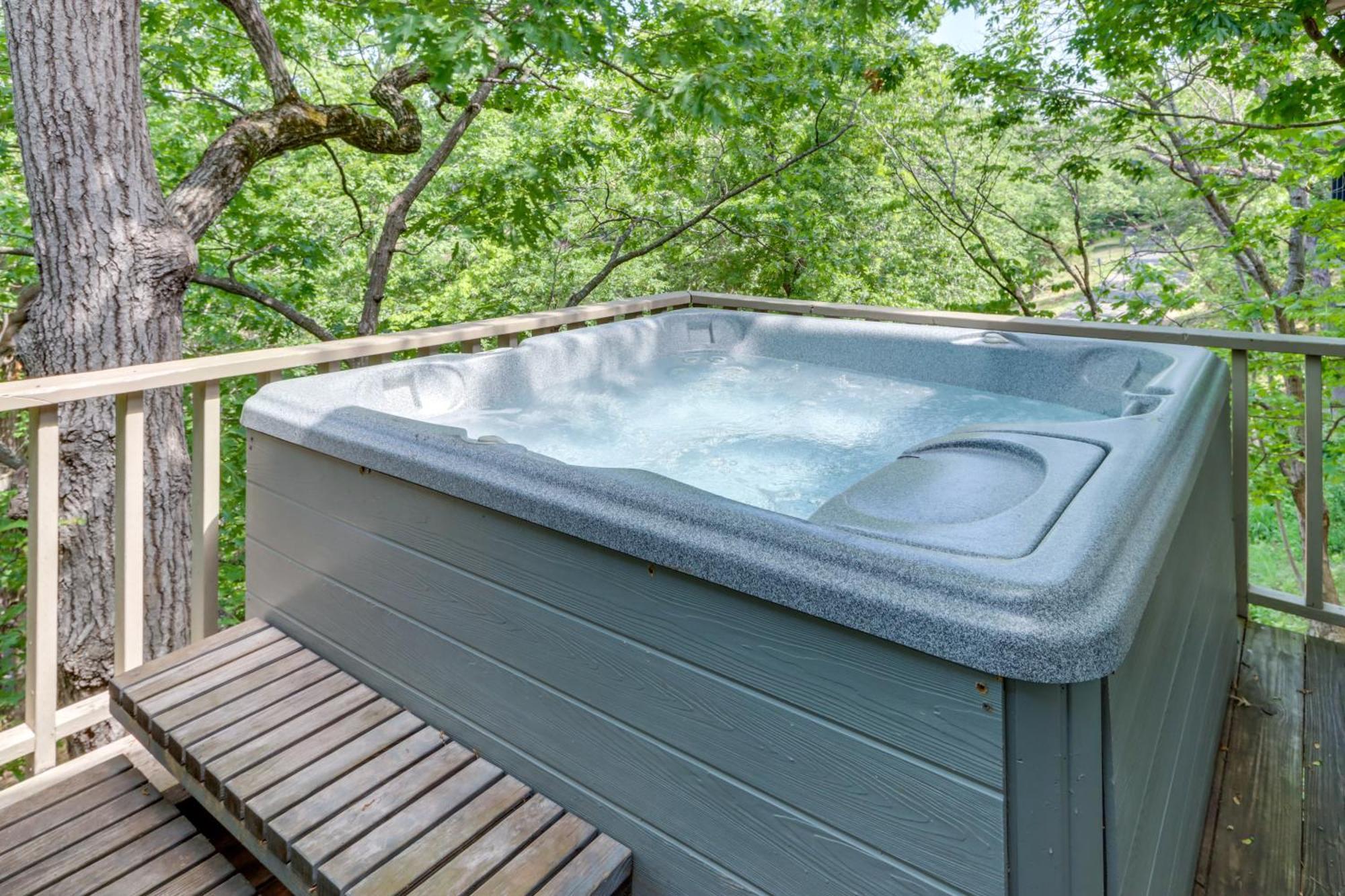 Hot Tub And Fire Pit Margaritaville Home! オーセージ・ビーチ エクステリア 写真